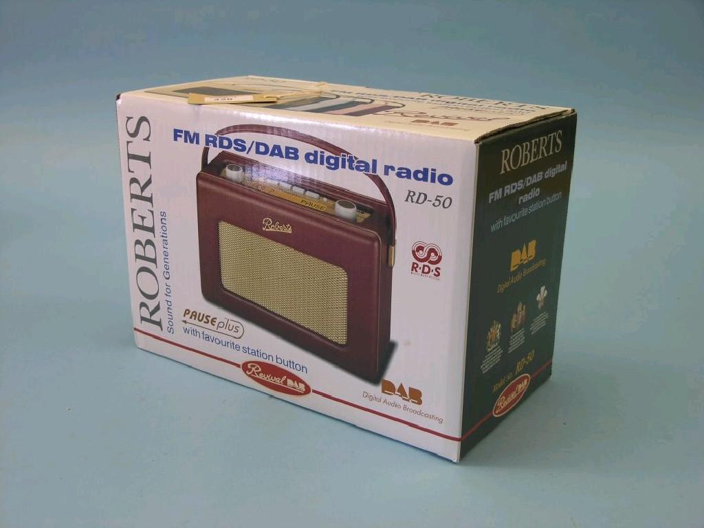 Appraisal: A Roberts RD- DAB digital radio boxed - as new