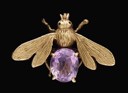 Appraisal: Amethyst bee brooch karat yellow gold and amethyst abdomen L