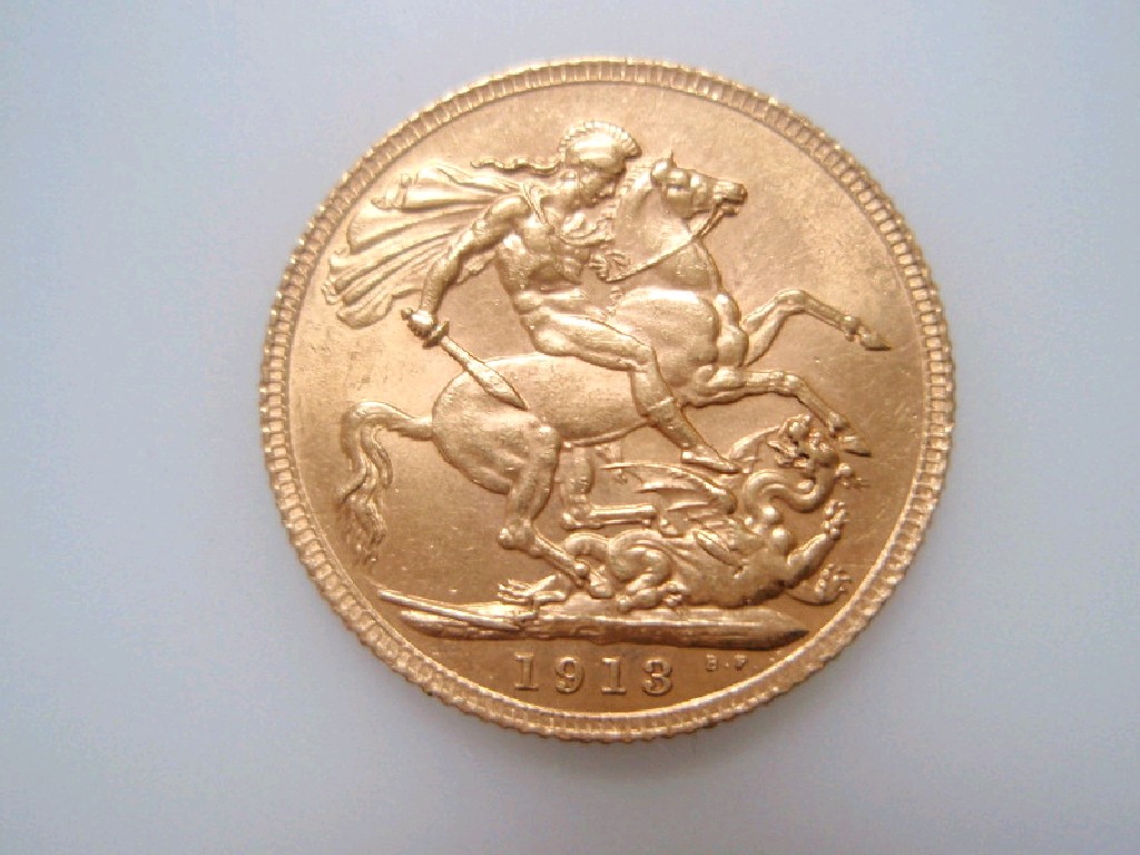 Appraisal: A George V gold sovereign