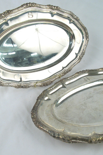 Appraisal: A SET OF THREE VICTORIAN CONTINENTAL SILVER OVAL SERVING TRAYS