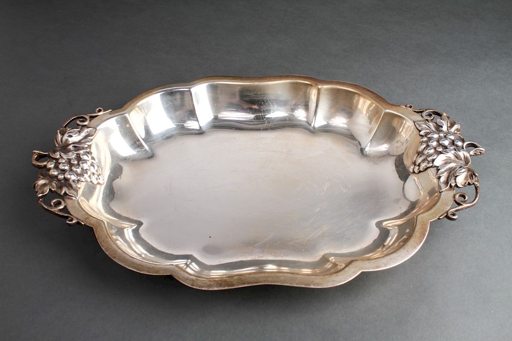 Appraisal: American Silver Grape Motif Shaped Oblong Tray American sterling silver