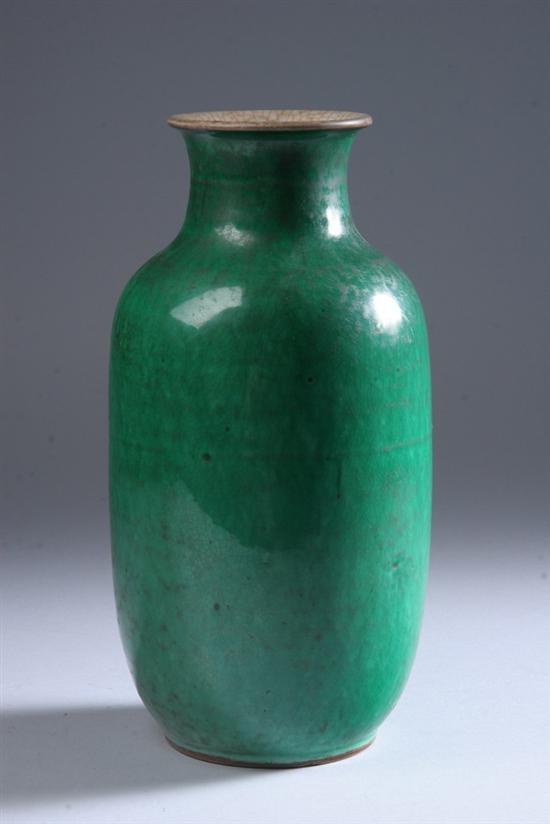 Appraisal: CHINESE GREEN PORCELAIN VASE th century - in high PROVENANCE