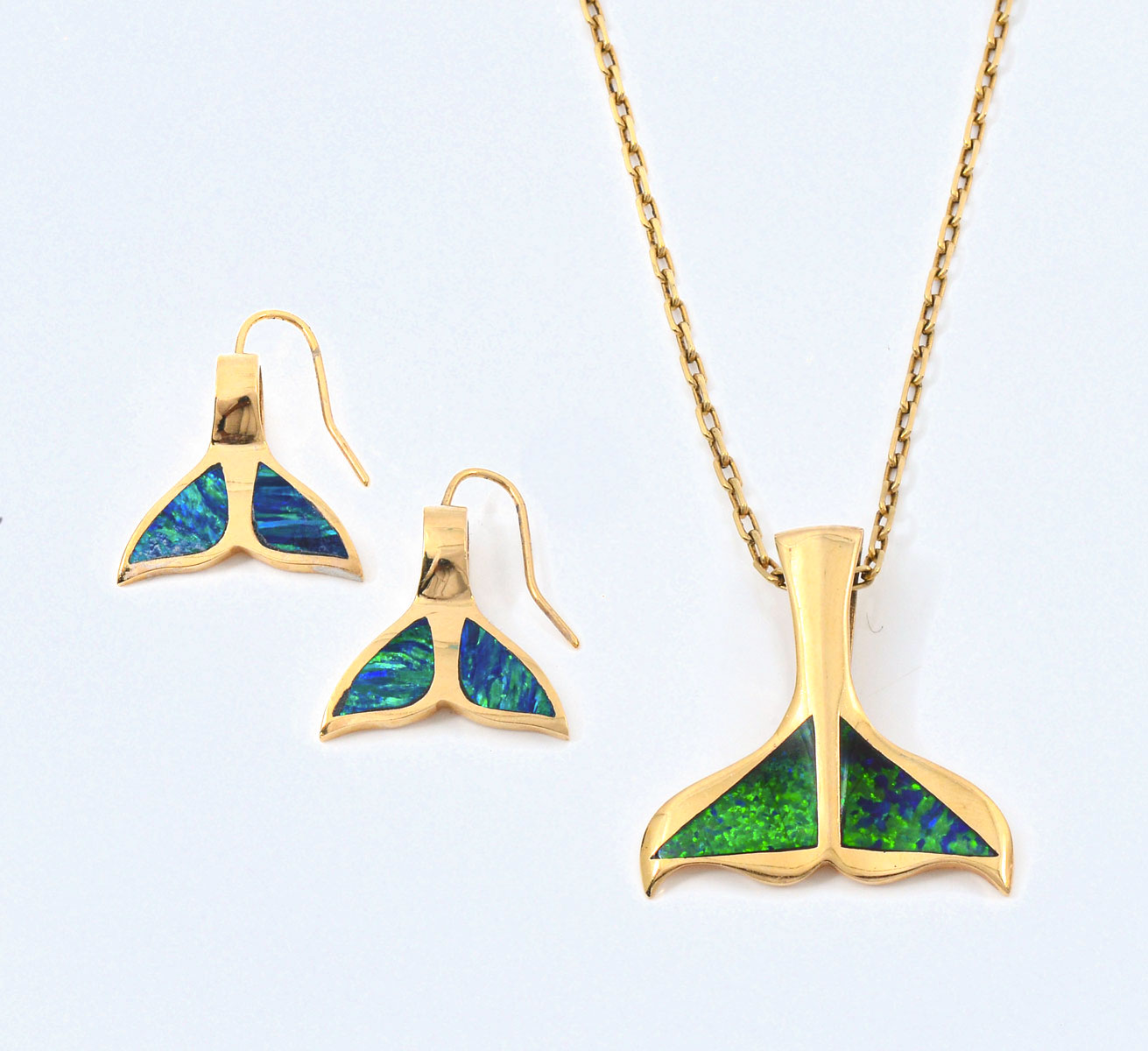 Appraisal: K OPAL PENDANT AND EARRING SET K yellow gold ''whale