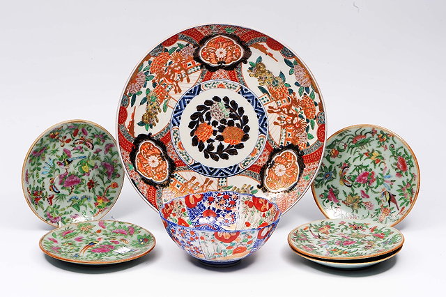 Appraisal: A Japanese Imari chargercirca an Imari bowl and five Chinese