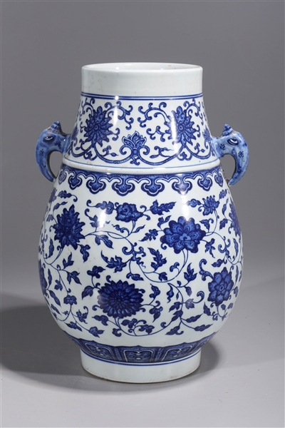 Appraisal: Chinese blue and white porcelain vase with allover floral and