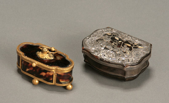 Appraisal: Two French Tortoiseshell Boxes th Century The first cartouche shape