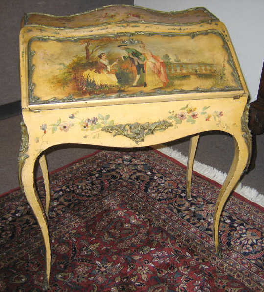 Appraisal: CONTINENTAL TH CENTURY LADIES WRITING DESK Having a hinged fall