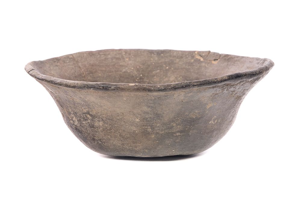 Appraisal: Ohio Valley Pre Historic Native American Dug Bowl Measures tall