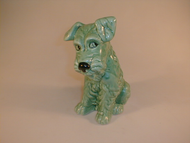 Appraisal: A Sylvac model green terrier