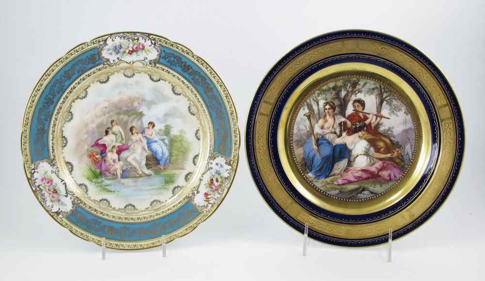 Appraisal: TWO ROYAL VIENNA CABINET PLATES Rich cobalt and gold rim