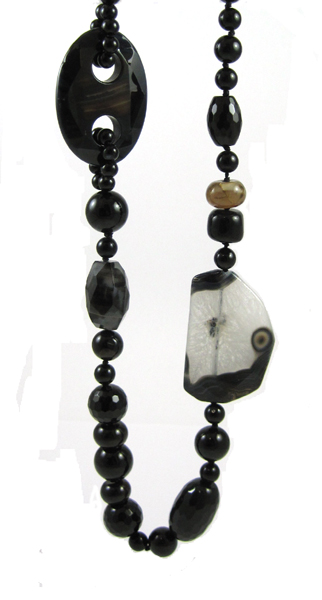 Appraisal: OPERA LENGTH AGATE BEAD NECKLACE measuring - inches in length