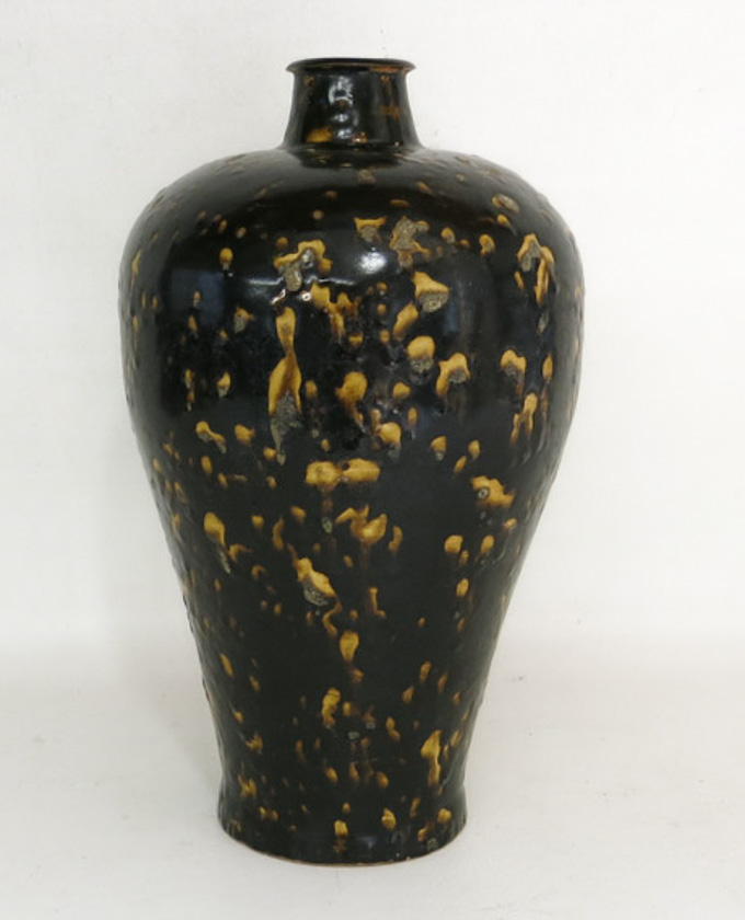 Appraisal: CHINESE SONG DYNASTY STYLE JIAN WARE MEIPING STONEWARE VASE with