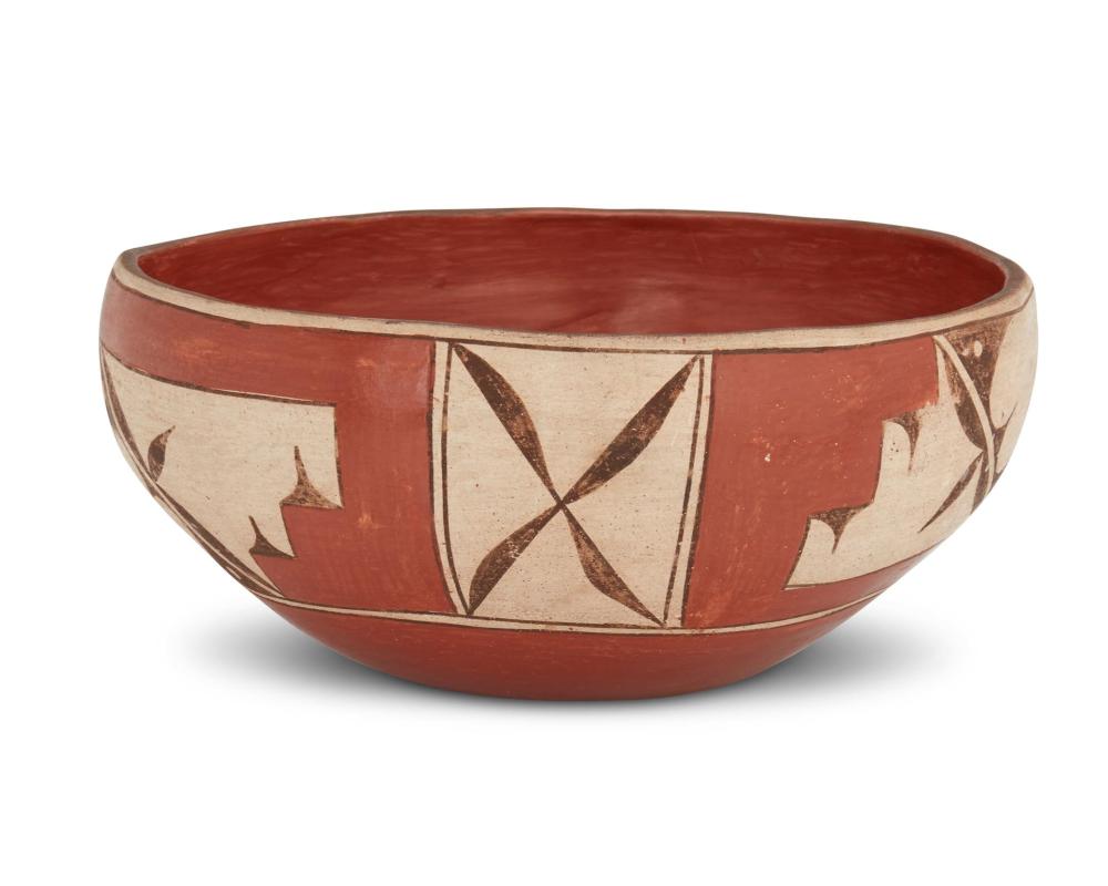 Appraisal: A Santo Domingo pottery dough bowl Early Mid- th century