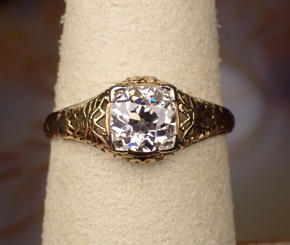 Appraisal: ANTIQUE DIAMOND AND FOURTEEN KARAT GOLD RING The k yellow