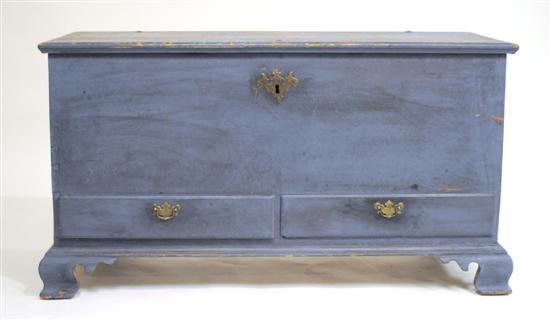 Appraisal: Blanket chest interior till two short tandem drawers ogee bracket