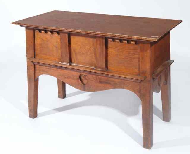 Appraisal: AN ARTS AND CRAFTS PITCH PINE COMMUNION TABLE in the