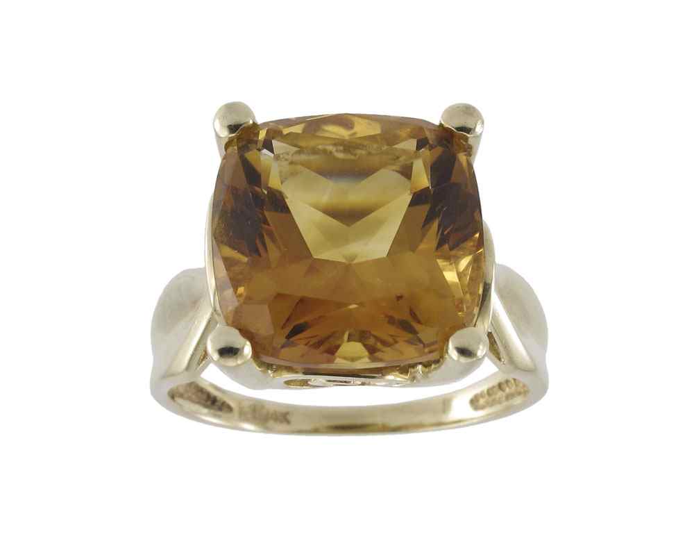 Appraisal: CT CITRINE RING K yellow gold ring contains one square