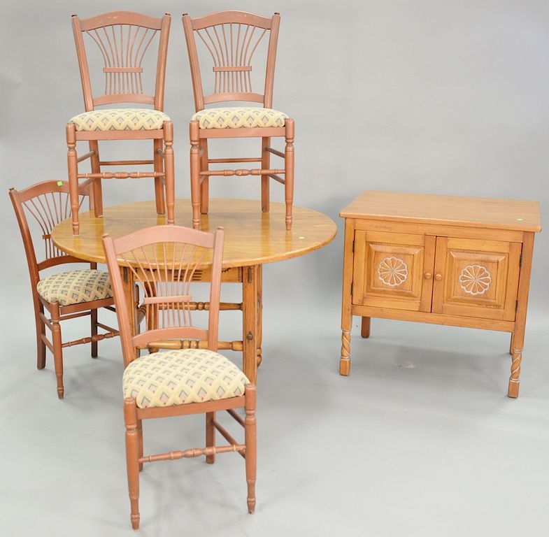 Appraisal: Six piece lot to include a round table ht in