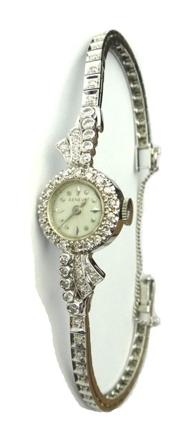 Appraisal: A ladies white gold and diamond set bracelet wristwatch the