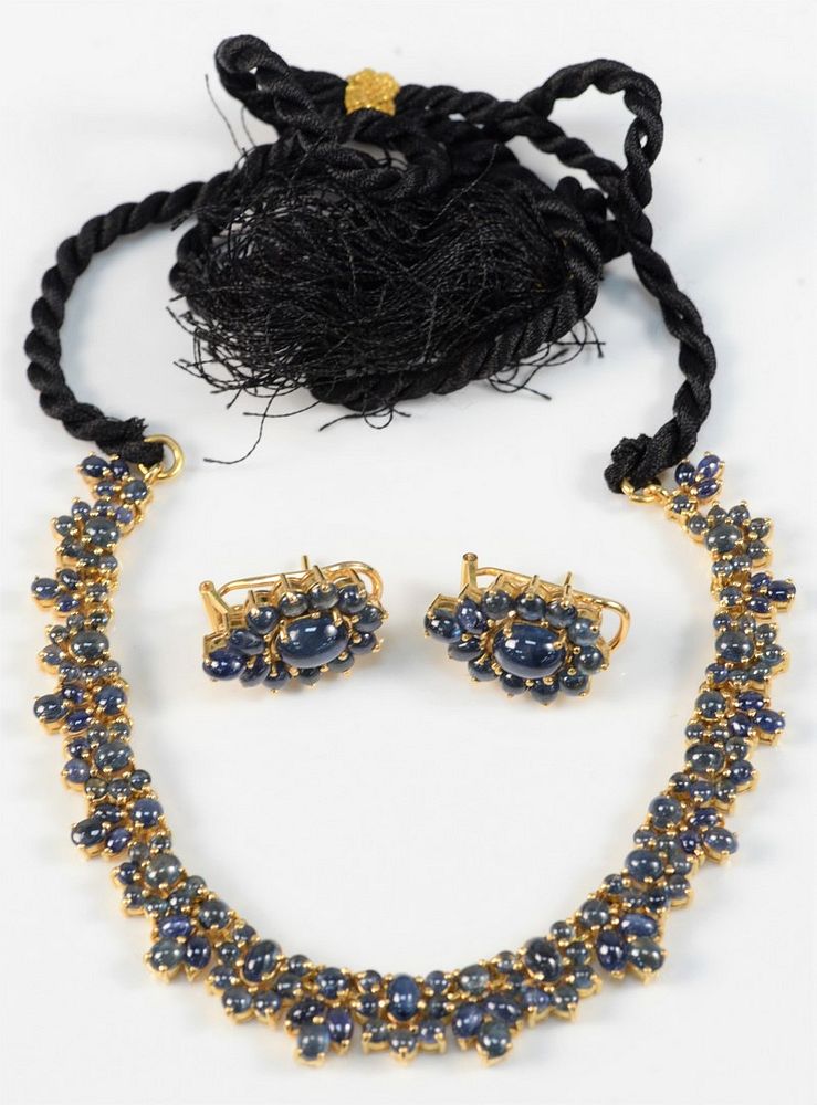 Appraisal: Karat Gold Necklace and Earring Set with cabochon cut blue