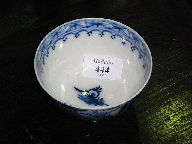 Appraisal: AN TH CENTURY BLUE AND WHITE TEA BOWL possibly Caughley