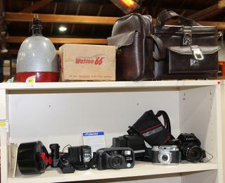 Appraisal: lot of Camera group including a Kodak darkroom lamp model