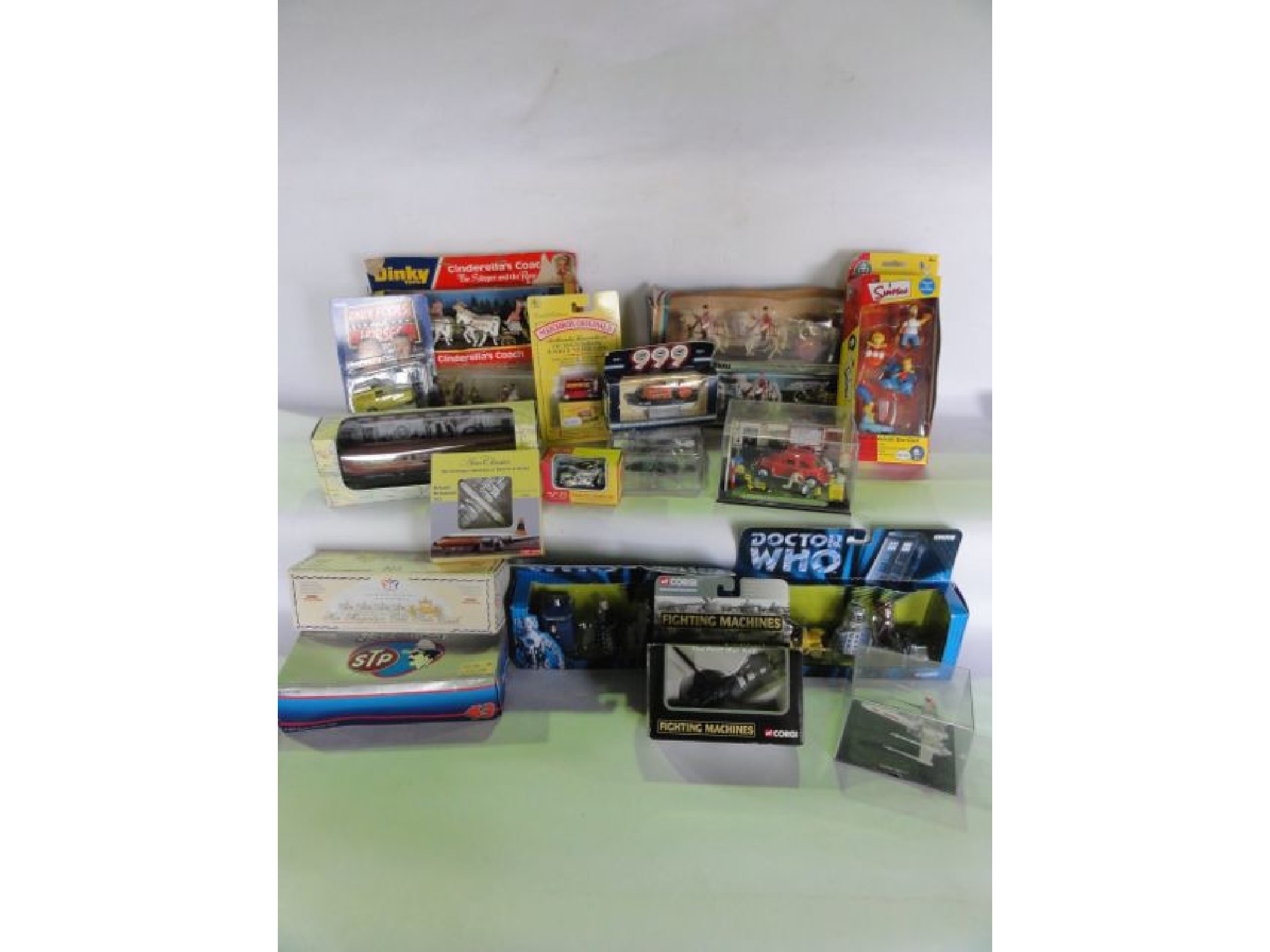 Appraisal: A box containing a quantity of further vintage boxed models