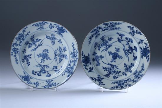 Appraisal: PAIR CHINESE BLUE AND WHITE PORCELAIN PLATES th century Floral