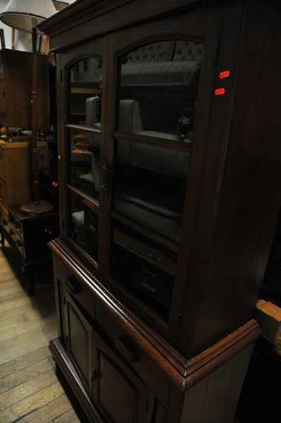 Appraisal: A TEAK BOOKCASE CABINET