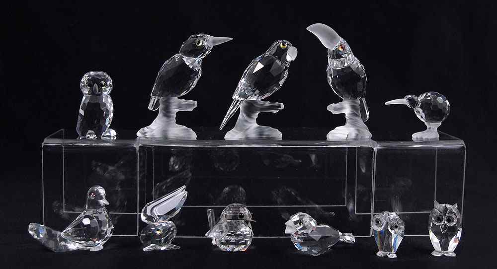 Appraisal: SWAROVSKI CRYSTAL BIRD FIGURINES pieces to include DOVE E Mair