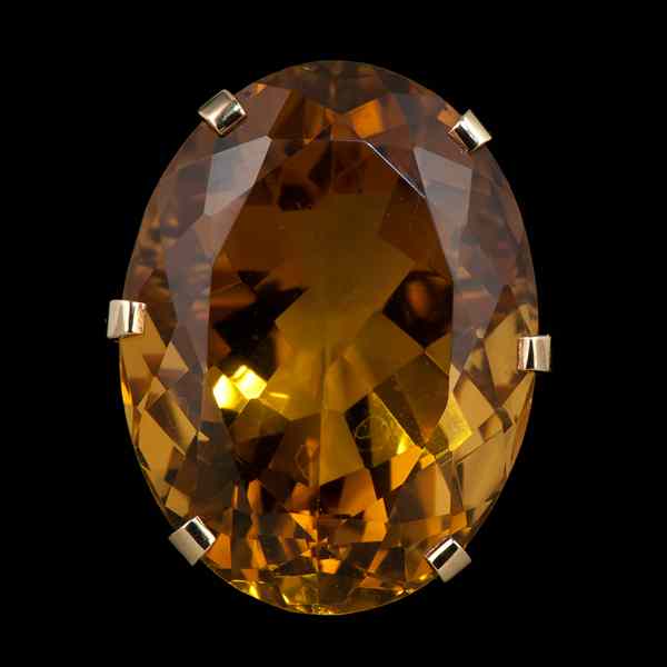 Appraisal: k Citrine Ring k yellow gold ring containing an oval-cut