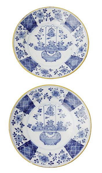 Appraisal: A PAIR OF TH CENTURY DUTCH DELFT PLATES tin glaze