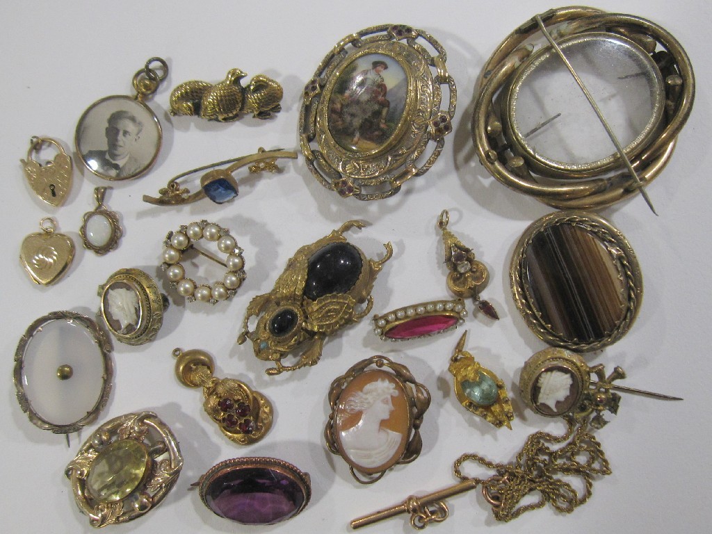 Appraisal: Lot comprising gilt metal Victorian stone set remembrance brooches cameo