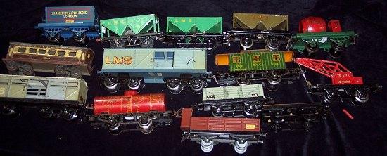 Appraisal: A quantity of Hornby rolling stock various including a crane