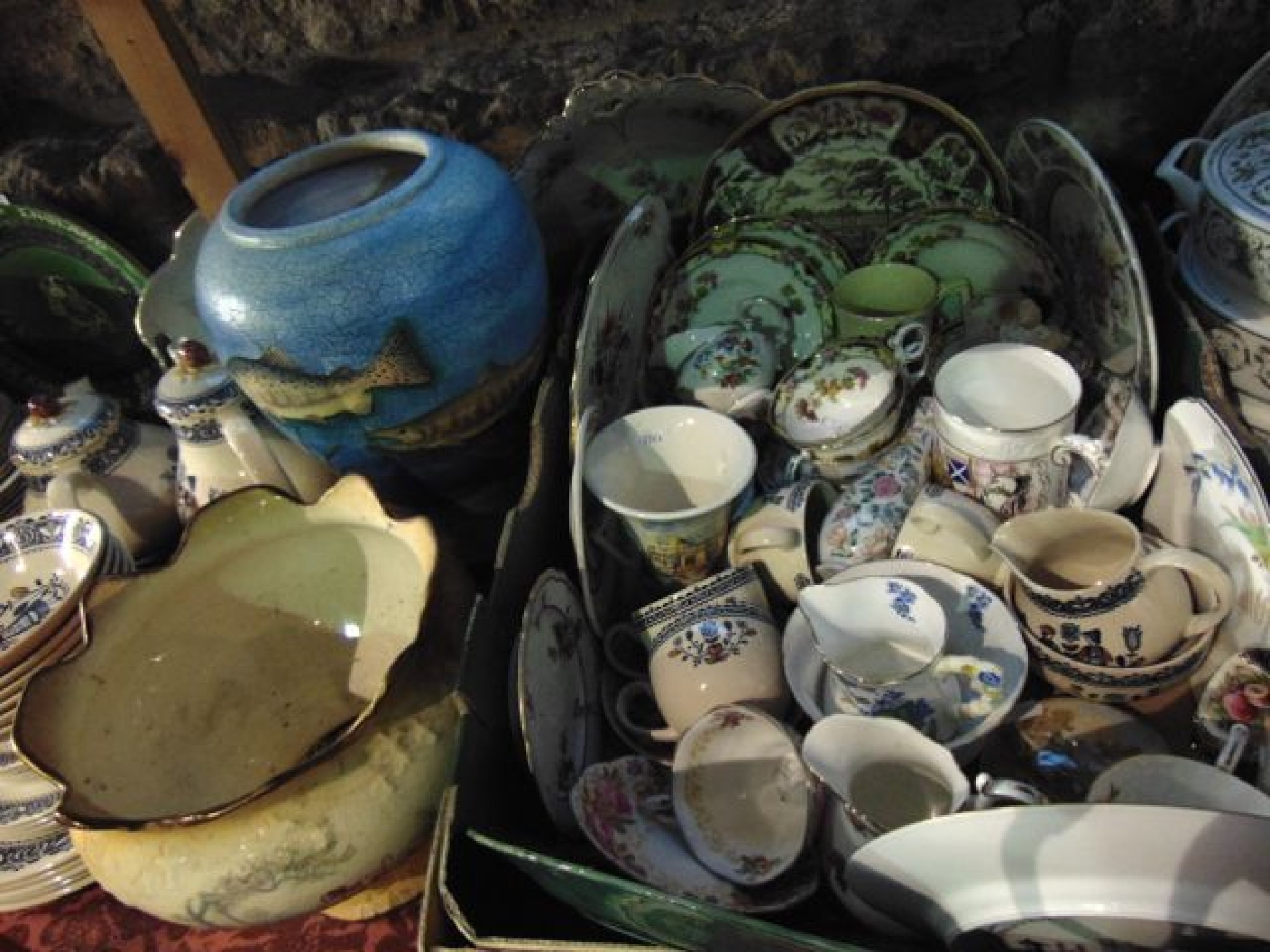 Appraisal: An extensive collection of ceramics including Johnsons Brothers Old Granite