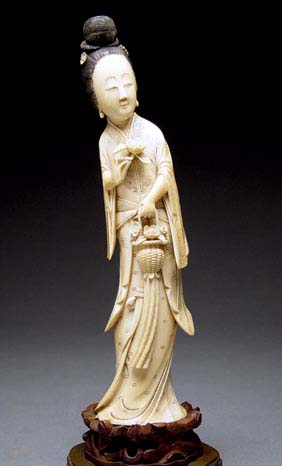 Appraisal: ANTIQUE CHINESE IVORY FIGURE Antique Chinese carved ivory figure of