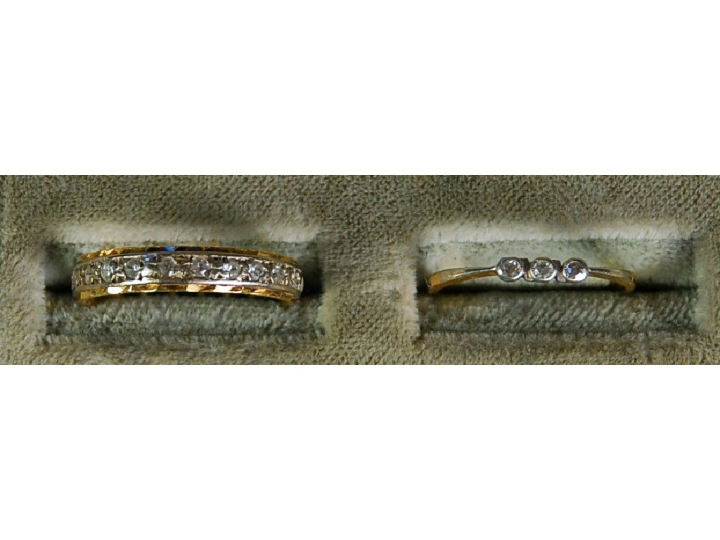 Appraisal: ct GOLD RING collet set with three diamonds and ct