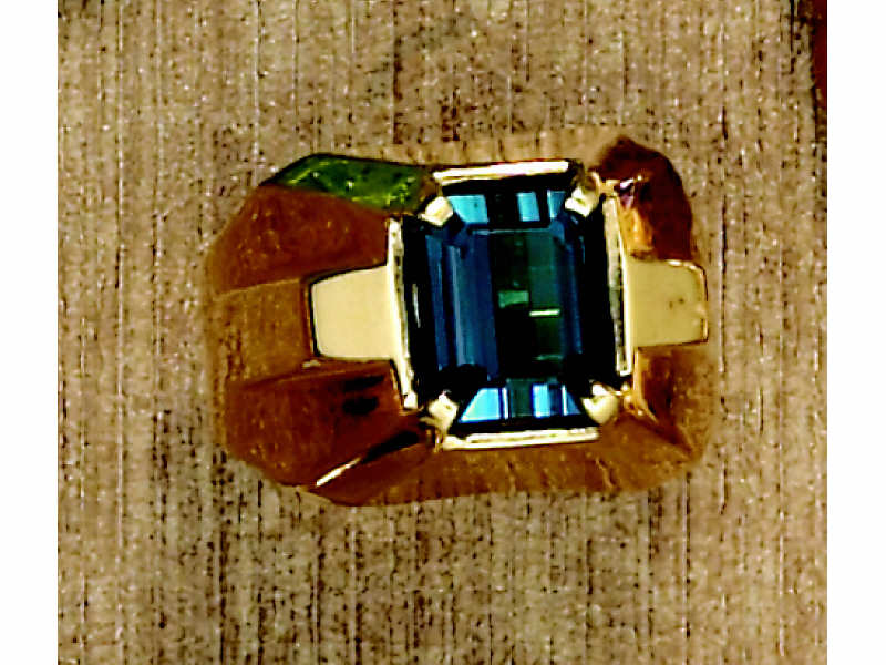 Appraisal: TOURMALINE RING k yellow gold polished ring set with one