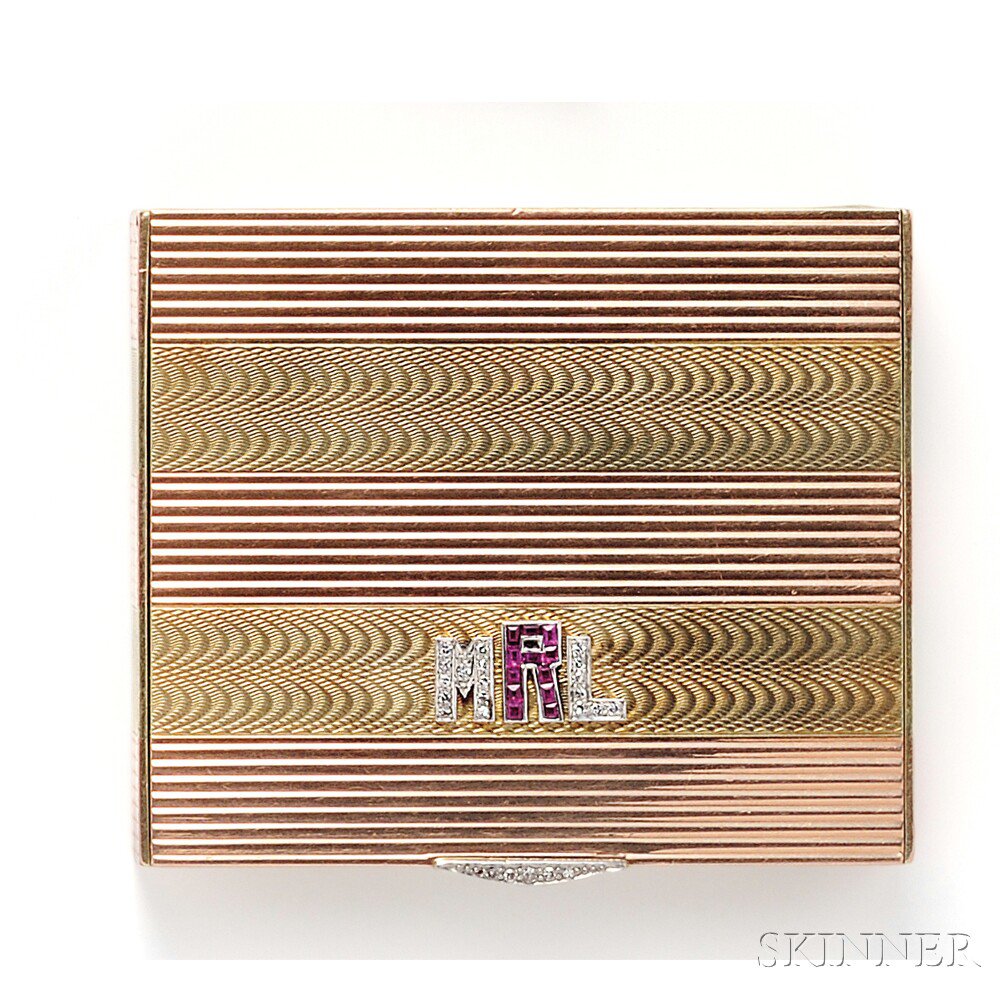 Appraisal: kt Bicolor Gold Compact the ribbed and engraved case with