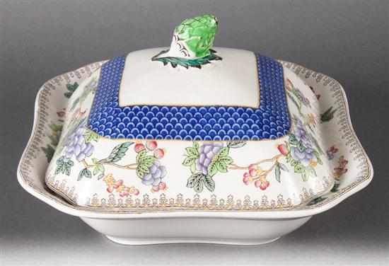 Appraisal: Copeland Spode china covered vegetable dish in the ''India Tree''