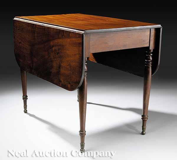 Appraisal: A Federal Mahogany Drop-Leaf Table early th c New York