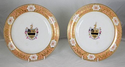 Appraisal: A pair of Chamberlains Worcester Armorial plates bearing the crest