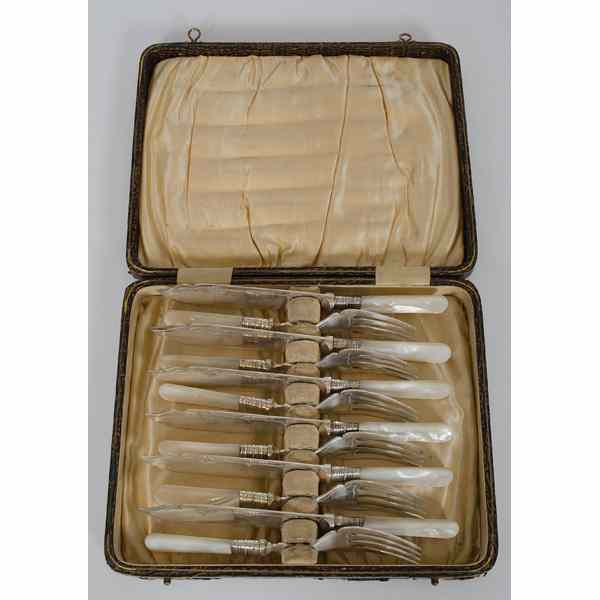 Appraisal: Silver-Plated and Mother-of-Pearl Flatware American A set of silver-plated flatware