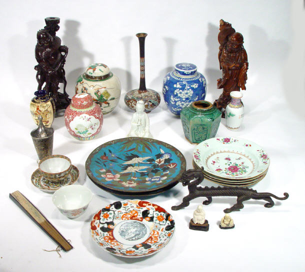 Appraisal: Group of oriental items including a cloisonne slender necked vase