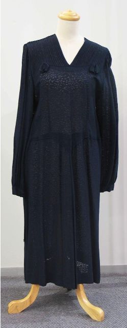 Appraisal: Dinner dress in navy floral rayon pintucked bodice and tie