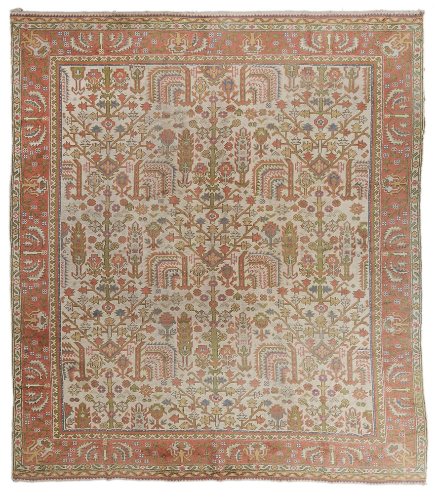 Appraisal: Oushak Carpet Turkish early th century repeating floral and geometric