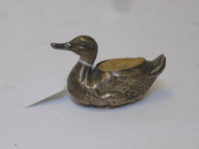 Appraisal: AN EDWARDIAN SILVER DUCK PIN CUSHION wide Birmingham