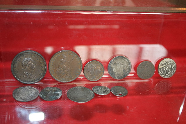 Appraisal: A COLLECTION OF BRITISH COINS an Penny AU an Penny