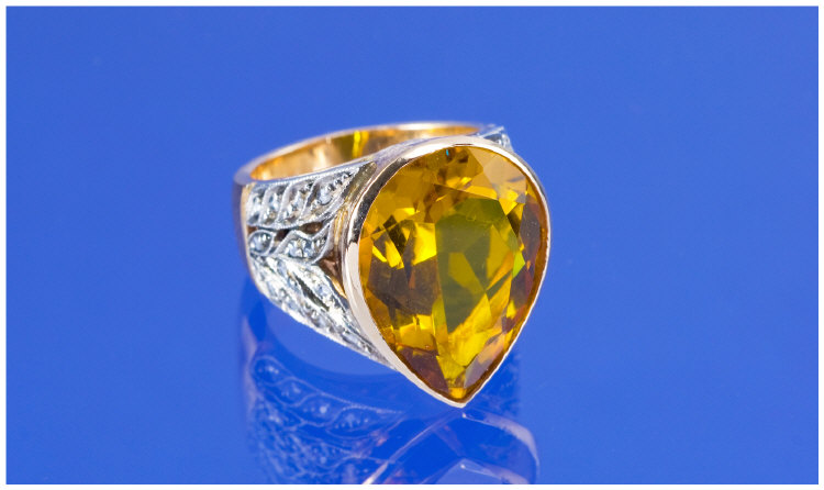 Appraisal: ct Gold Diamond And Citrine Ring Mounted With A Large