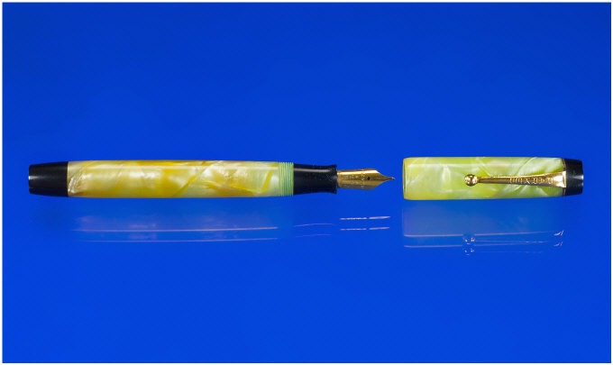 Appraisal: Parker A Parker Victory In Gold And Yellow Pearl Marble